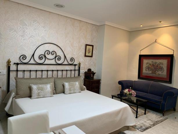 Imagen de la habitación del Hotel La Sierra. Foto 12