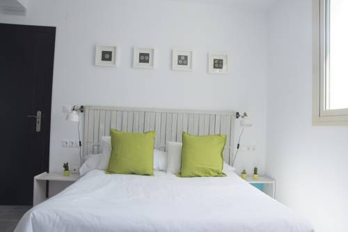 Imagen de la habitación del Hotel La Siesta De Picasso. Foto 4