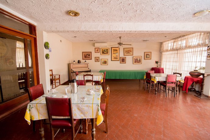 Imagen del bar/restaurante del Hotel La Siesta Piura. Foto 2