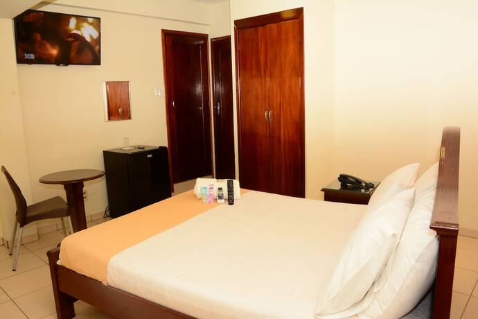 Imagen de la habitación del Hotel La Siesta, Santa Cruz. Foto 16