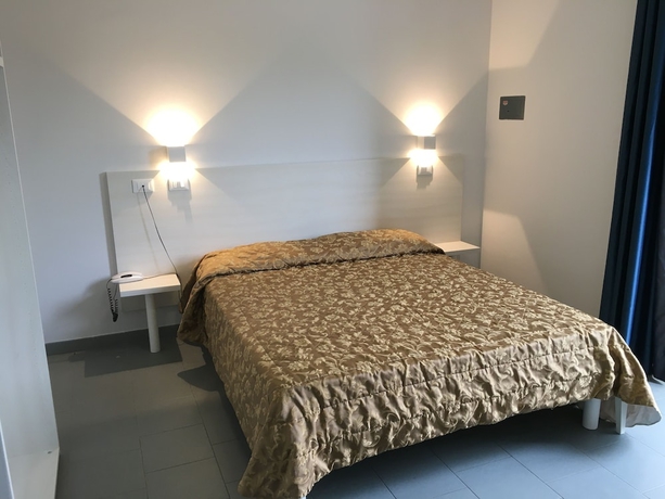 Imagen de la habitación del Hotel La Siesta, Venecia. Foto 12