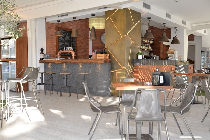 Imagen del bar/restaurante del Hotel La Siesta, Venecia. Foto 5