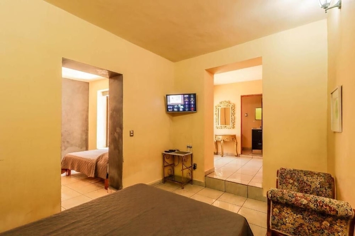 Imagen de la habitación del Hotel La Siesta del Fauno. Foto 6