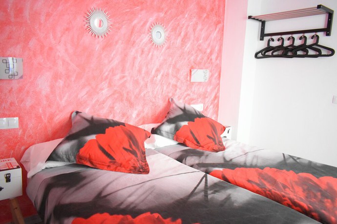 Imagen de la habitación del Hotel La Siezzzta. Foto 3