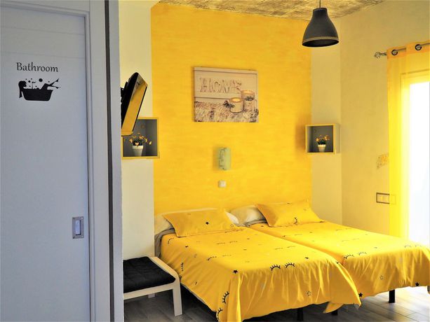 Imagen de la habitación del Hotel La Siezzzta. Foto 16