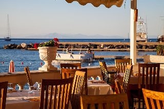 Imagen del bar/restaurante del Hotel La Sirenella. Foto 6