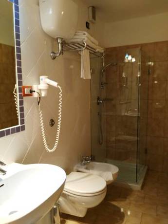 Imagen de la habitación del Hotel La Sirenetta Park. Foto 4