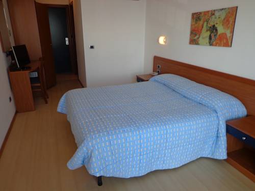 Imagen de la habitación del Hotel La Sirenetta, Tortoreto Lido. Foto 5