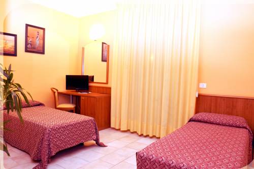 Imagen de la habitación del Hotel La Solaria. Foto 7