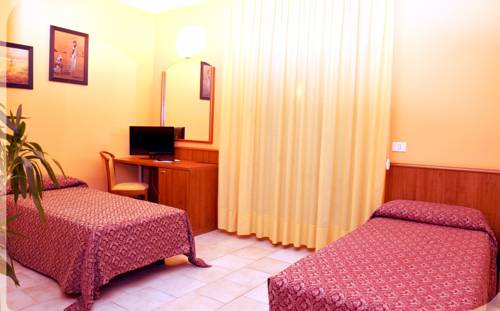 Imagen de la habitación del Hotel La Solaria. Foto 8
