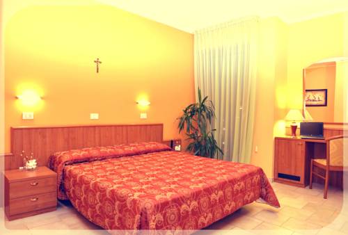 Imagen de la habitación del Hotel La Solaria. Foto 11