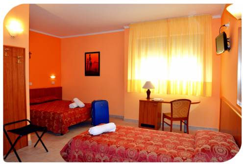 Imagen de la habitación del Hotel La Solaria. Foto 12