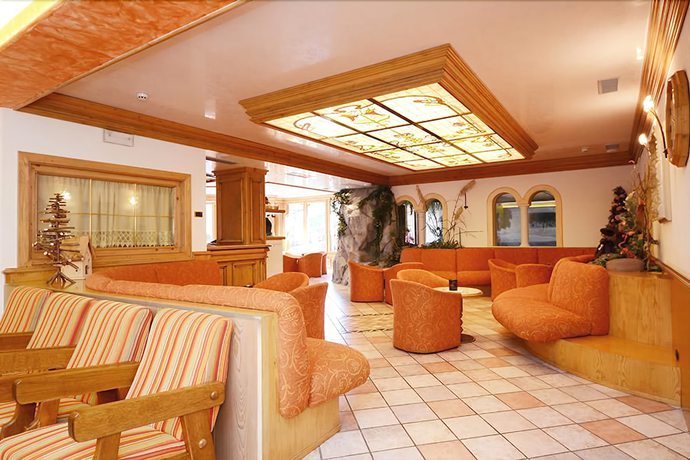 Imagen de los interiores del Hotel La Soldanella. Foto 15