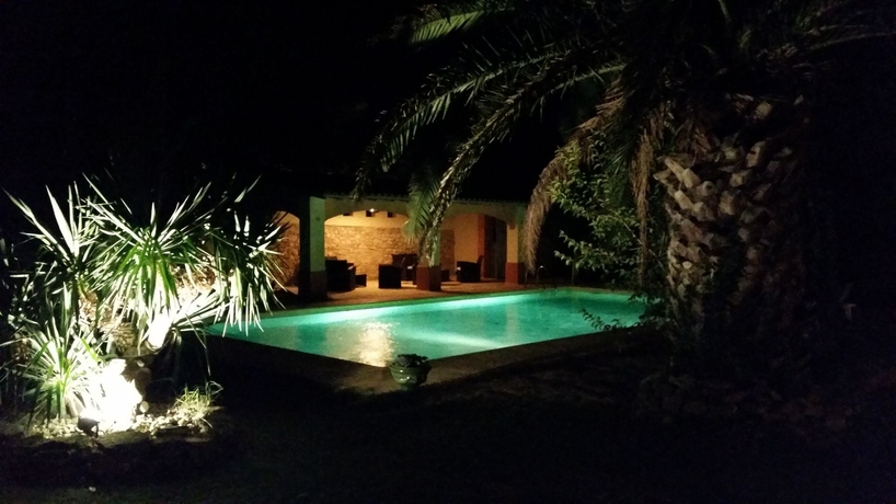 Imagen de la piscina del Hotel La Sommellerie. Foto 16