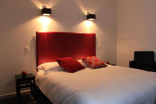 Imagen de la habitación del Hotel La Source, Porcieu-Amblagnieu. Foto 8