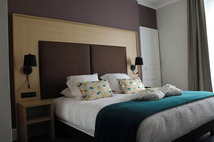 Imagen de la habitación del Hotel La Souveraine. Foto 18