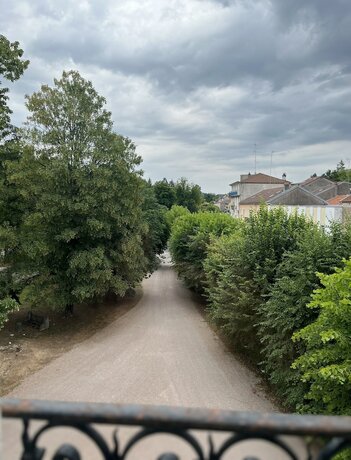 Imagen general del Hotel La Souveraine. Foto 12