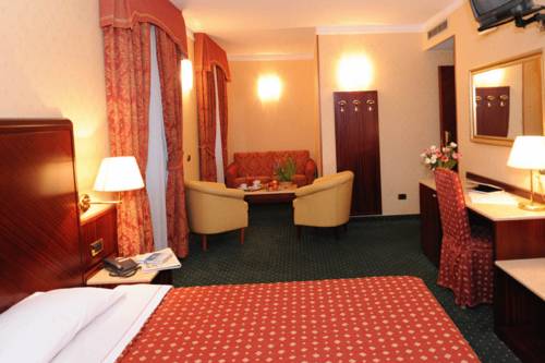 Imagen de la habitación del Hotel La Spia D'italia. Foto 8