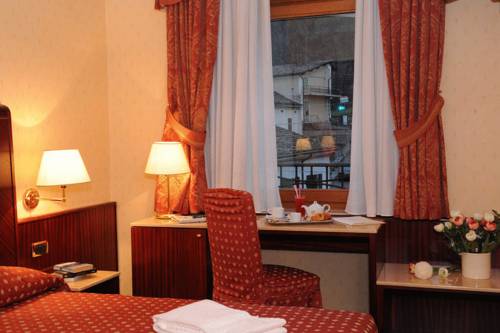 Imagen de la habitación del Hotel La Spia D'italia. Foto 9