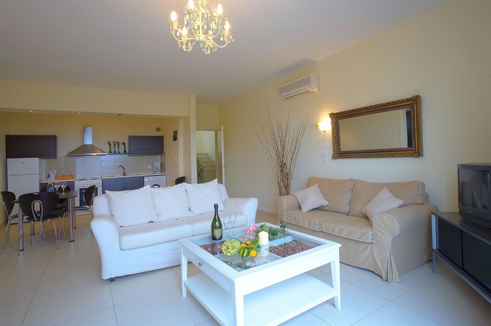 Imagen de los interiores del Hotel La Stella Suites. Foto 13