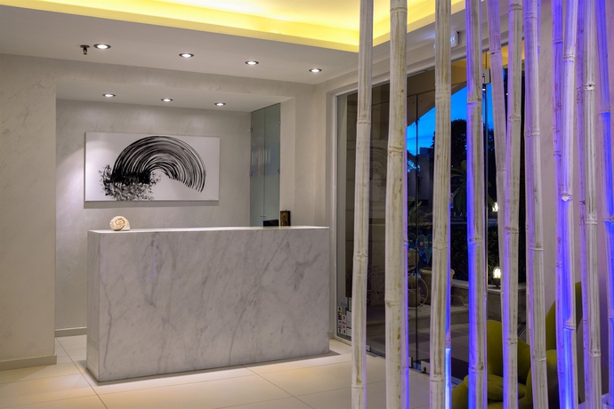 Imagen de los interiores del Hotel La Stella Suites. Foto 14