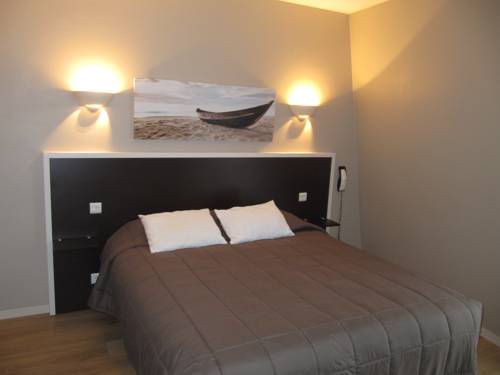 Imagen de la habitación del Hotel La Sterne. Foto 9