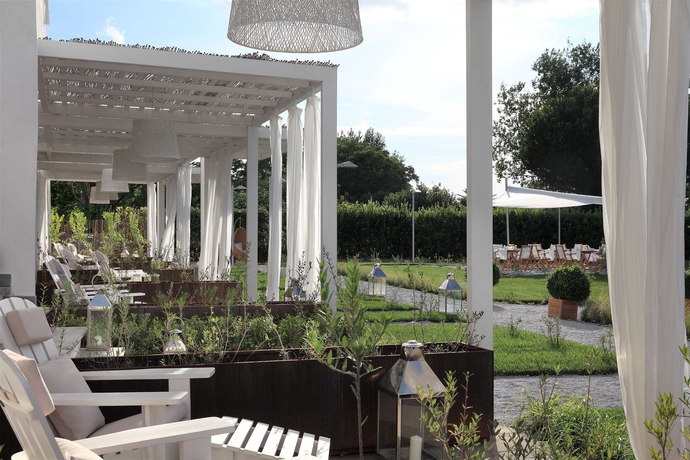 Imagen de los exteriores del Hotel La Suite Boutique, Procida. Foto 8