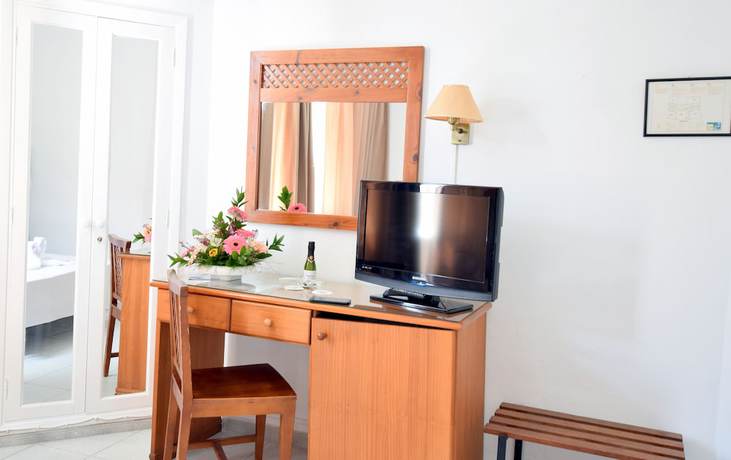 Imagen de la habitación del Hotel La Suite, Santa Cruz de Tenerife. Foto 8