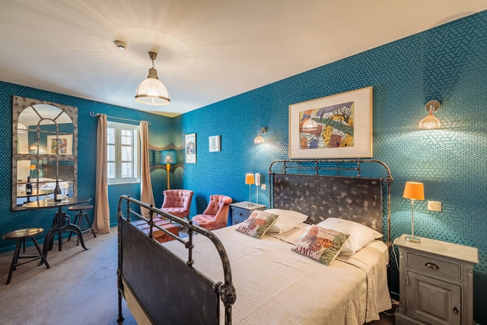 Imagen de la habitación del Hotel La Suite, Villeneuve Les Avignon. Foto 6