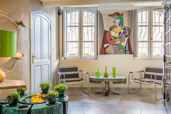 Imagen de los interiores del Hotel La Suite, Villeneuve Les Avignon. Foto 19