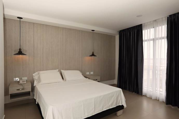 Imagen de la habitación del Hotel La Sultana. Foto 15