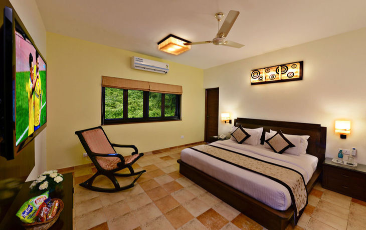 Imagen de la habitación del Hotel La Sunila Suites. Foto 6