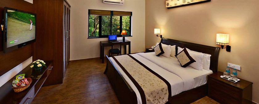 Imagen de los interiores del Hotel La Sunila Suites. Foto 16