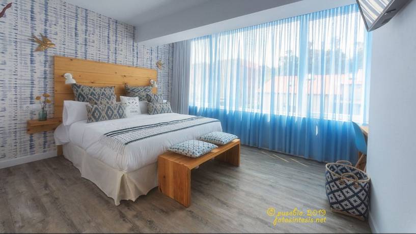 Imagen de la habitación del Hotel La Surferia. Foto 4