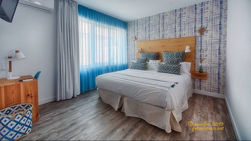 Imagen de la habitación del Hotel La Surferia. Foto 5