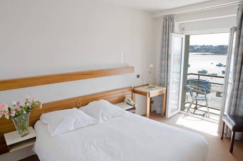 Imagen de la habitación del Hotel La Table De Jeanne. Foto 3