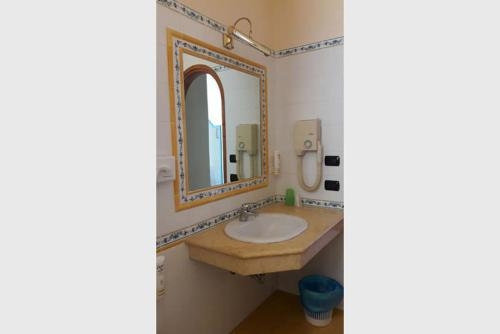 Imagen general del Hotel La Tartaruga, Costa de Sicilia. Foto 4