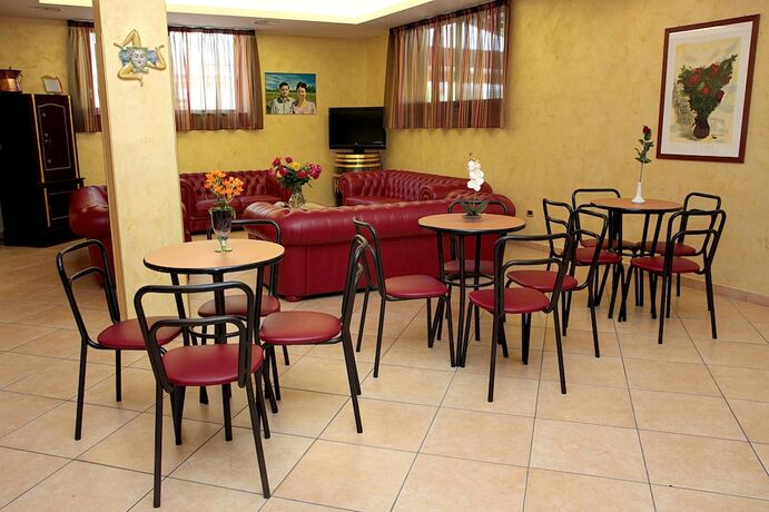 Imagen general del Hotel La Tartaruga, Roseto Degli Abruzzi. Foto 3