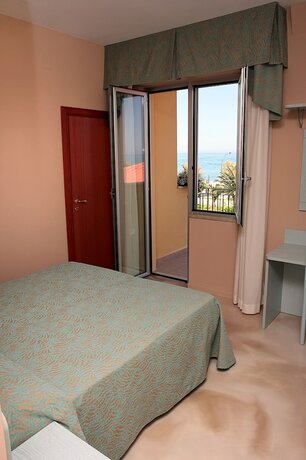 Imagen de la habitación del Hotel La Tartaruga, Roseto Degli Abruzzi. Foto 11