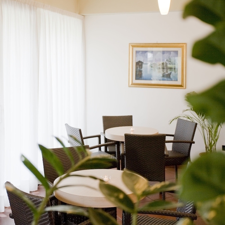 Imagen de los interiores del Hotel La Tavernetta, Marina Romea. Foto 14