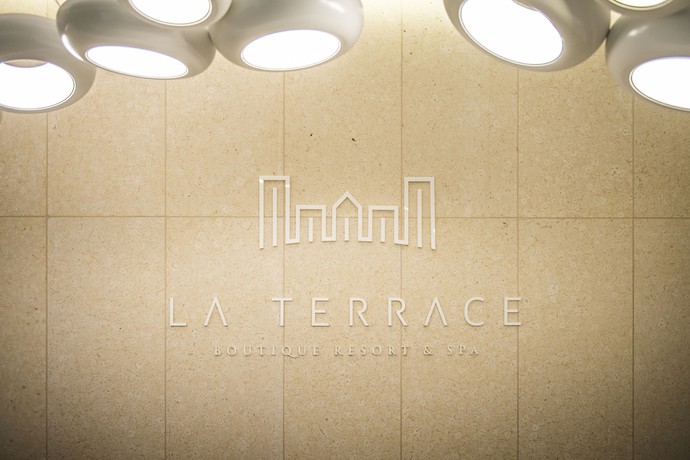 Imagen de los interiores del Hotel La Terrace Club Hotel and Villa. Foto 20