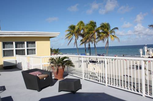 Imagen de la habitación del Hotel La Terrace Oceanfront. Foto 9