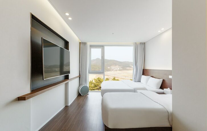 Imagen de la habitación del Hotel La Terrace Resort. Foto 12
