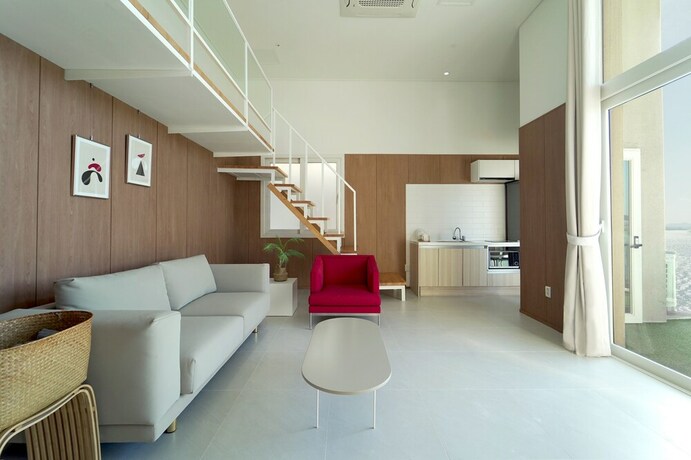 Imagen de la habitación del Hotel La Terrace Resort. Foto 13