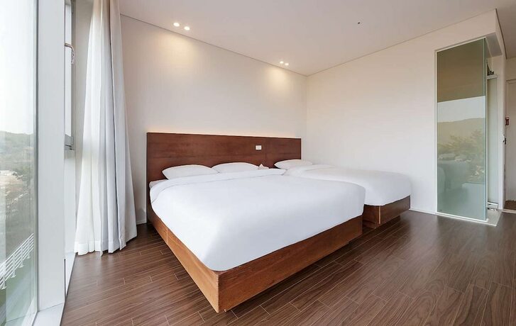 Imagen de la habitación del Hotel La Terrace Resort. Foto 14