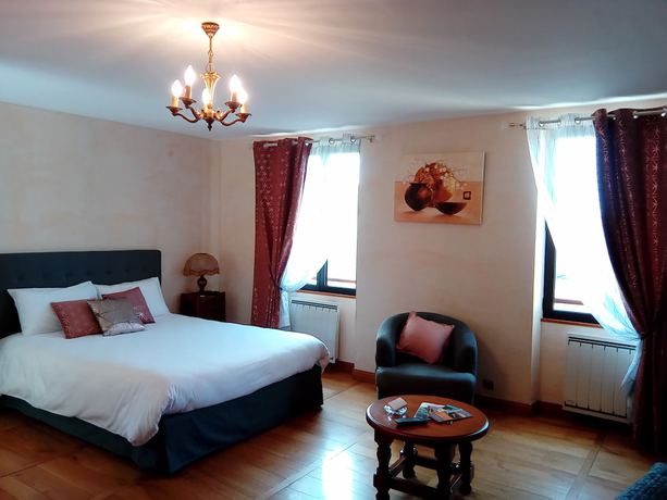 Imagen de la habitación del Hotel La Terrasse, Meyronne. Foto 6