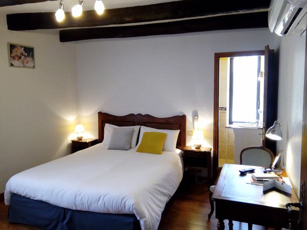 Imagen de la habitación del Hotel La Terrasse, Meyronne. Foto 11