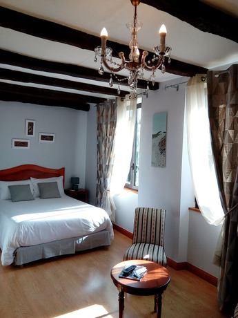 Imagen de la habitación del Hotel La Terrasse, Meyronne. Foto 15