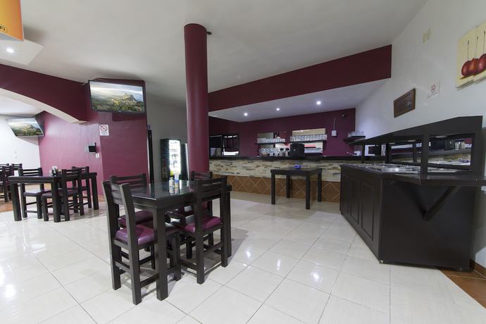 Imagen del bar/restaurante del Hotel La Terraza, Puerto de Tamales (Puerto de Tanc&aacute;ma). Foto 3