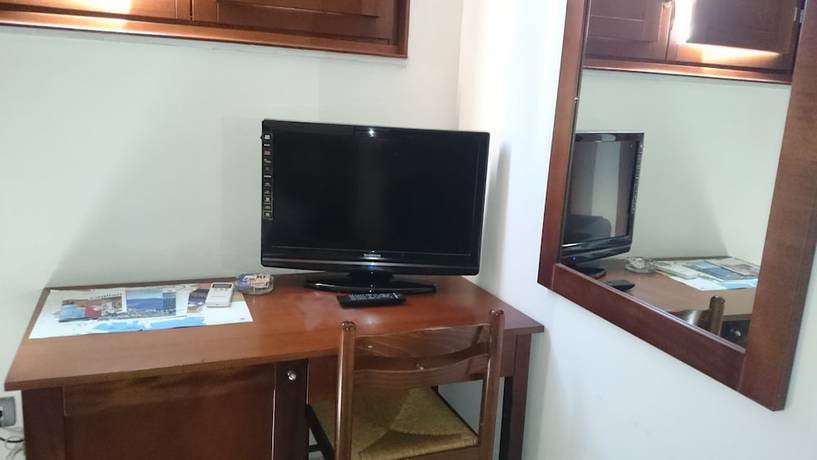 Imagen de la habitación del Hotel La Terrazza, CAGLIARI. Foto 9